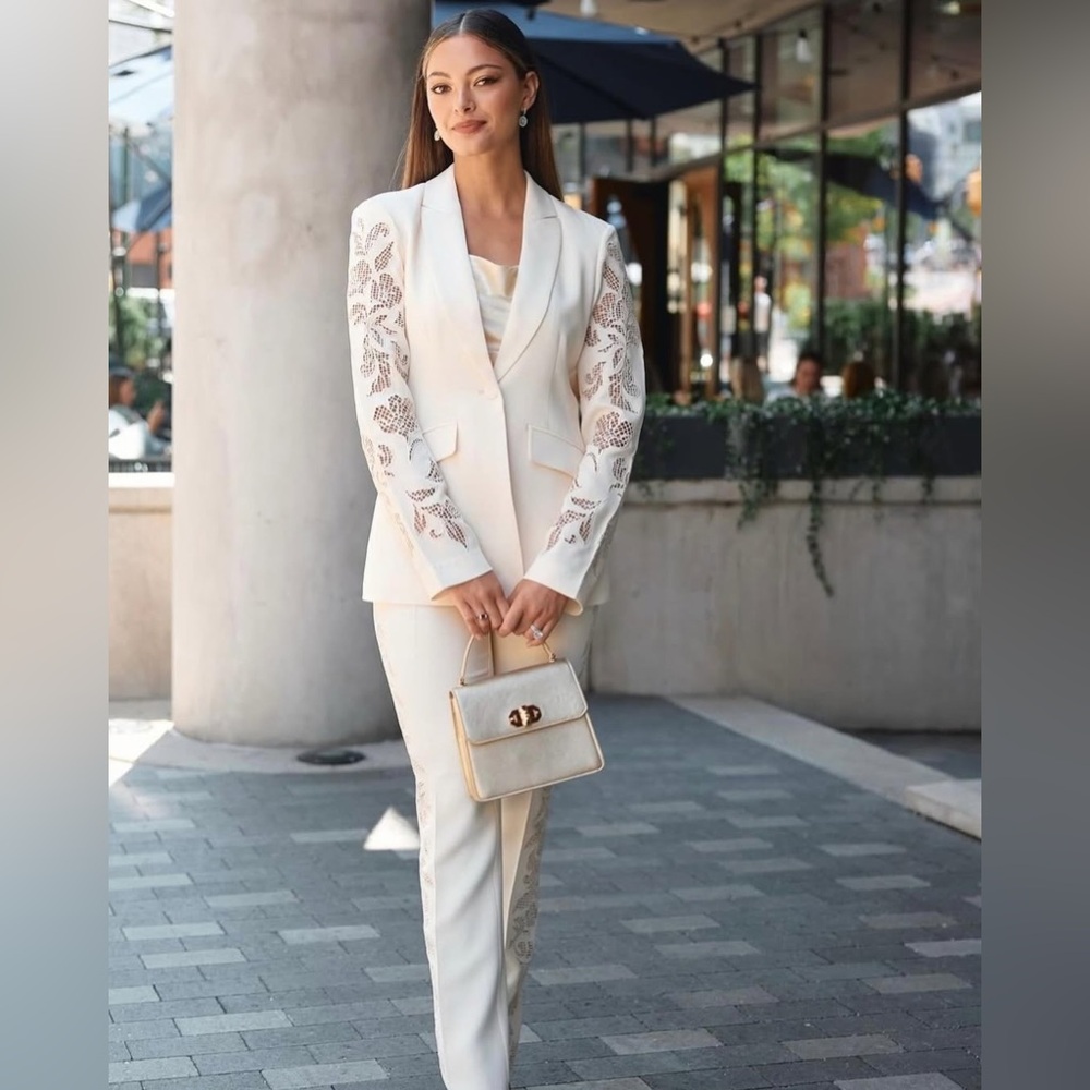NWT $695 Cinq a Sept Cheyenne Cutout Paisley Embroidered Blazer